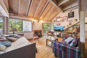 556 Private Road 65 Property Photo 5