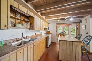 556 Private Road 65 Property Photo 16