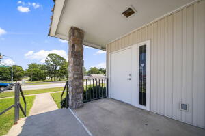 700 S Main Street Property Photo 6