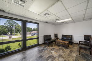 700 S Main Street Property Photo 8