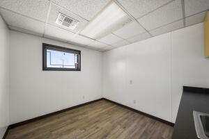 700 S Main Street Property Photo 12