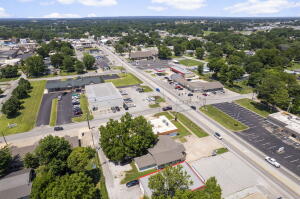 700 S Main Street Property Photo 29