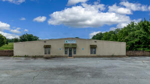 39026 S Highway 82 Property Photo 1