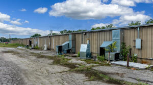 39026 S Highway 82 Property Photo 5