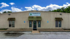 39026 S Highway 82 Property Photo 9