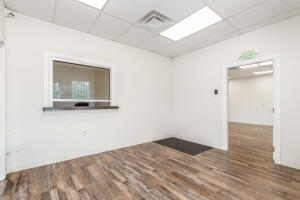 39026 S Highway 82 Property Photo 13