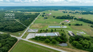 39026 S Highway 82 Property Photo 70