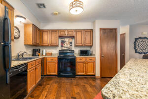 30310 South 562 Road 16 Property Photo 14