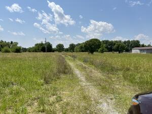 21219 S Highway 125 Property Photo 5