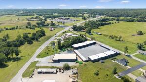 25100 Us-59 Property Photo 7