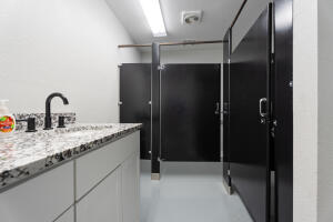 25100 Us-59 Property Photo 25