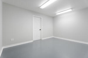 25100 Us-59 Property Photo 38