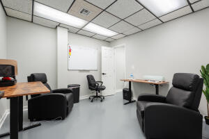 25100 Us-59 Property Photo 43