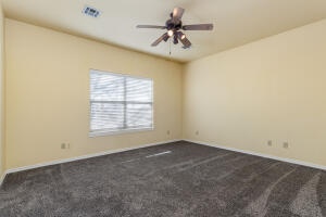 900 E 9th Street Property Photo 36