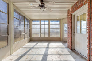 900 E 9th Street Property Photo 49