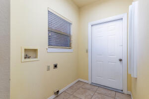 900 E 9th Street Property Photo 51