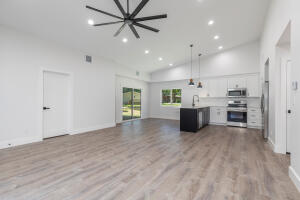 32445 Oxford Drive Property Photo 4