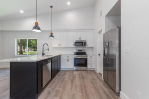 32445 Oxford Drive Property Photo 8