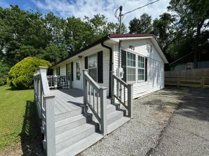 403 S Center Street Property Photo 1