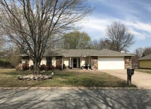 1423 Orchard Drive Property Photo 1
