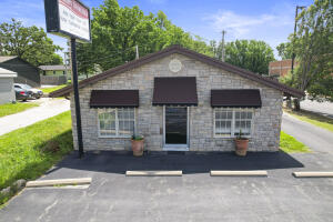 1111 S Main Street Property Photo 1