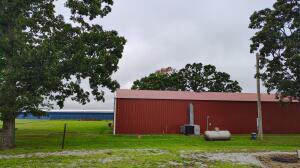 61943 E 360 Road Property Photo 2