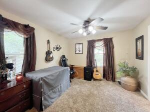 2025 Ne B Street Property Photo 14
