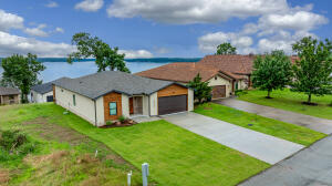 452723 Preakness Drive Drive Property Photo 1