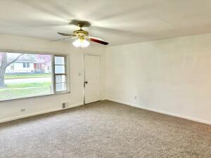 401 S Scraper Street Property Photo 5