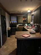 150 Oaks Road Property Photo 6