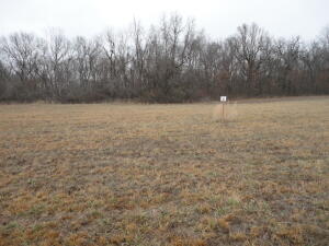 62515 E 270 Road Property Photo 9