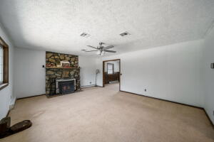 1751 W 460 Property Photo 6