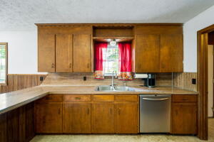 1751 W 460 Property Photo 10