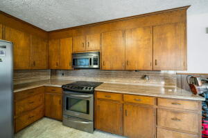 1751 W 460 Property Photo 11