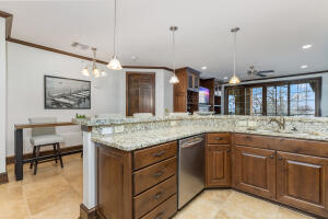 25 Grand Lake Drive 2c Property Photo 17