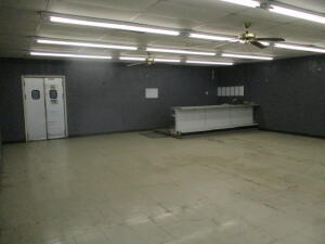 830 Ne D Street Property Photo 3