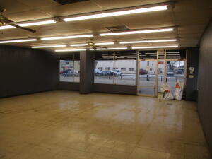 830 Ne D Street Property Photo 4