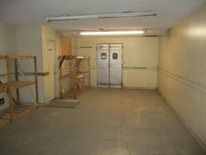 830 Ne D Street Property Photo 5