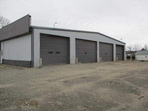 830 Ne D Street Property Photo 15