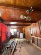 1644 Ne D Street Property Photo 7