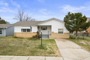 402 S Broadway Street Property Photo 1