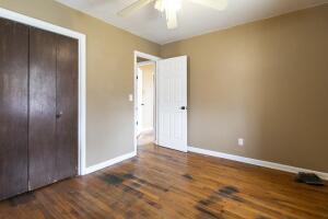 402 S Broadway Street Property Photo 13