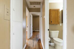 402 S Broadway Street Property Photo 18