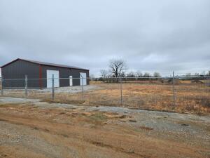 63831 E 282 Road Property Photo 4