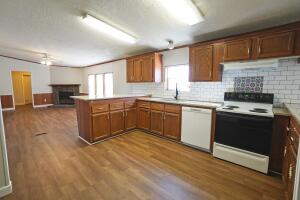 26371 S 650th Road Property Photo 19