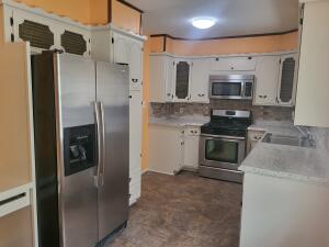 805 Sw 23rd Avenue Property Photo 9