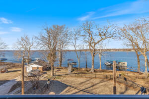 1115 Red Bud Drive Property Photo 20