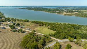 2300 Lookout Lane Property Photo