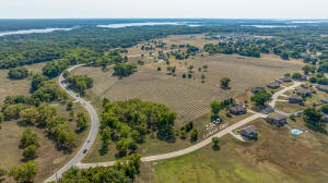 2300 Lookout Lane Property Photo 5