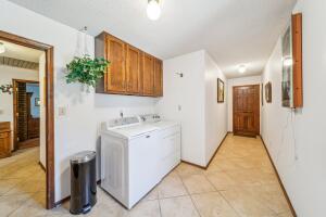 1024 N Sycamore Property Photo 29